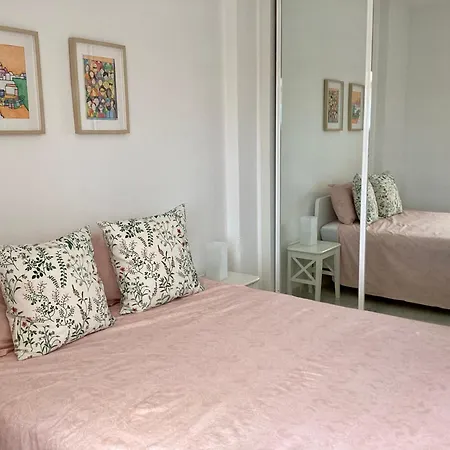 Amazing Corner Duplex Salinas アパート トレモリノス